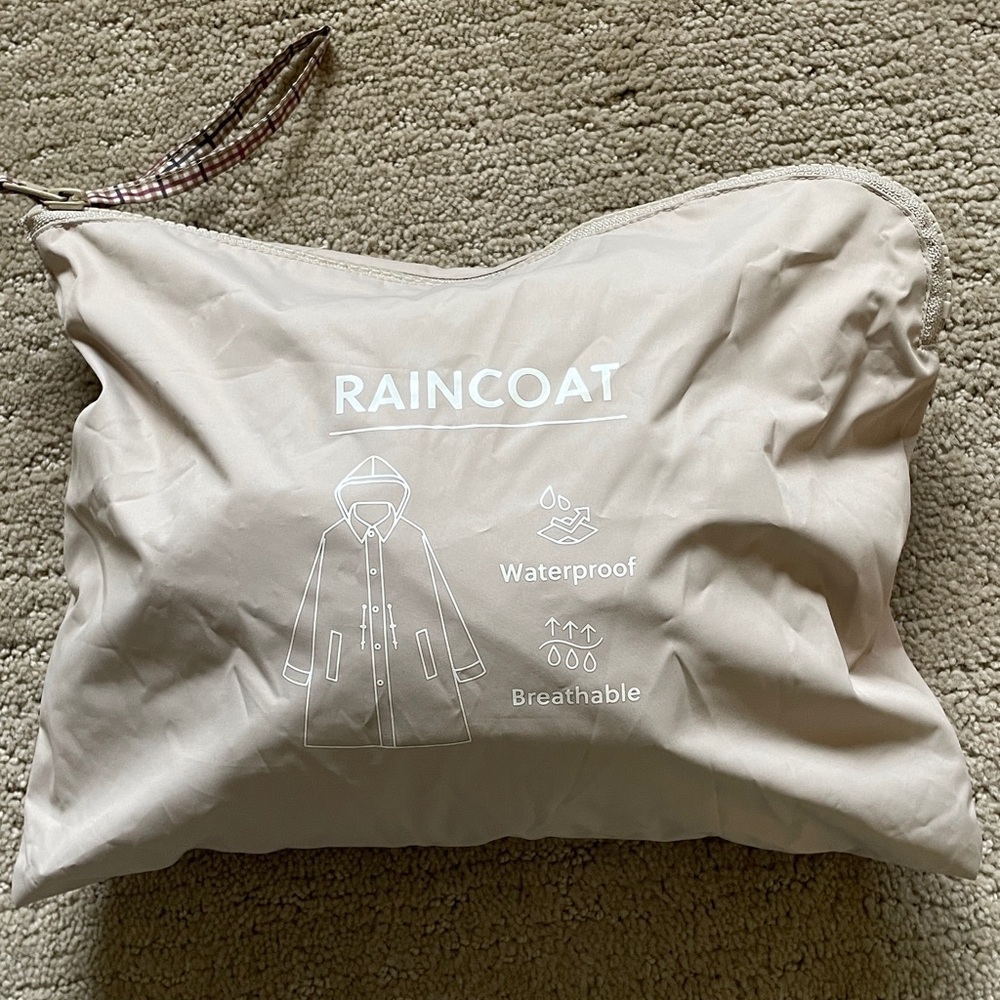 Afternoon Tea Packable Raincoat - Picture 6 of 9